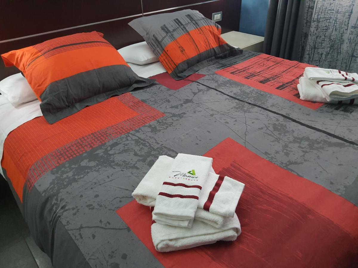 Manu'S Guest Suite Cosenza Zewnętrze zdjęcie