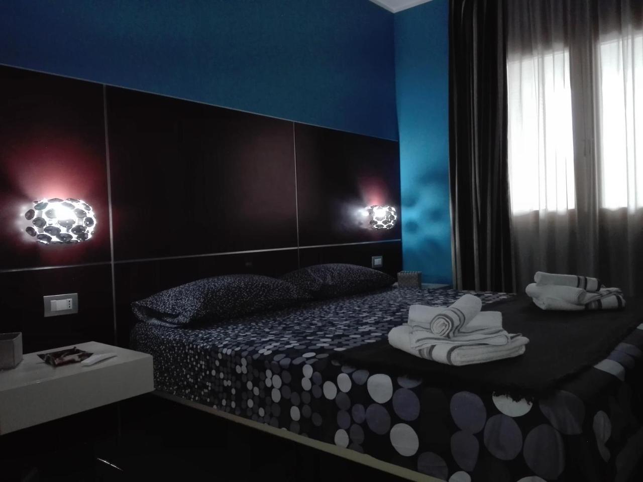 Manu'S Guest Suite Cosenza Zewnętrze zdjęcie